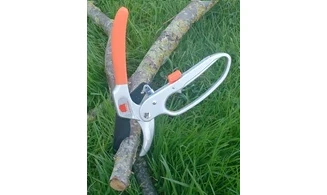 SECATEUR A CREMAILLERE